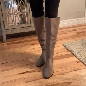 Vince Camuto leather/suede boots. Sz 8